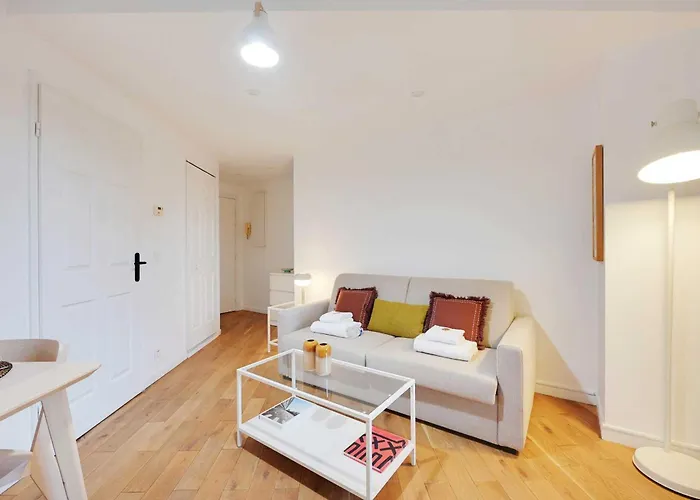 Bright Modern For 2p - La Defense Paris