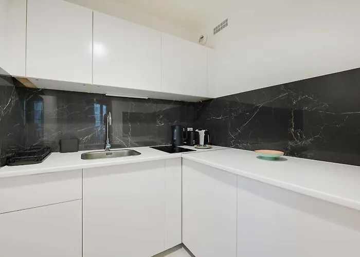 Bright Modern For 2p - La Defense Lejlighed