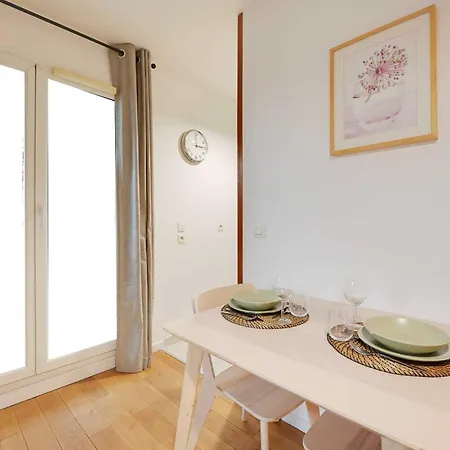 Bright Modern For 2p - La Defense * Paris